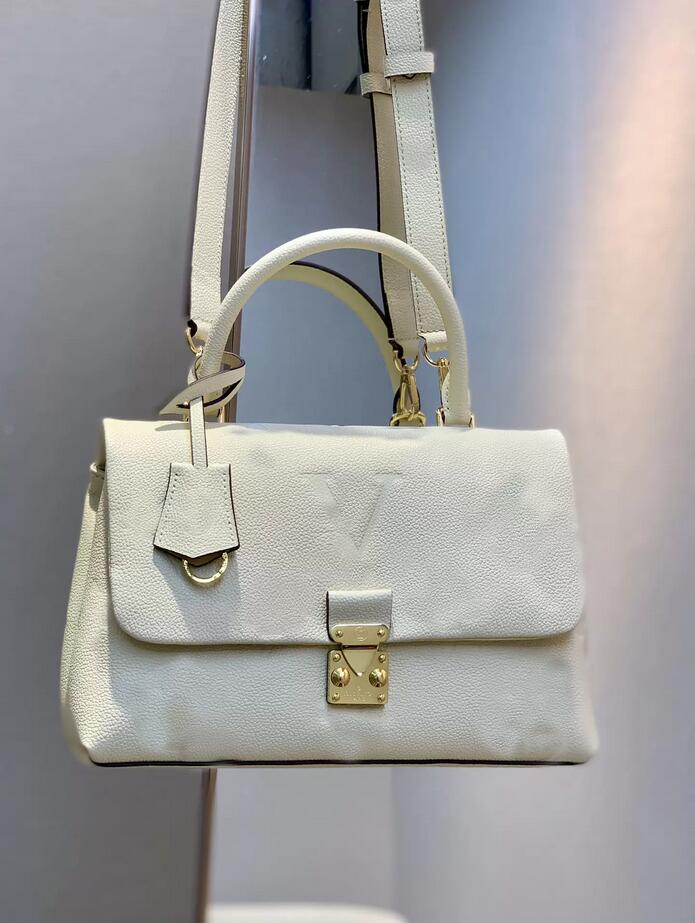 HH Madeleine BB M45978 Black Women designer Bags Embossed letters S lock removable shoulder strap crossbody Fashioned Classic Luxurys totes M45976 M46041 M46008, Add shipping fee
HH Madeleine BB M45978 Black Women designer Bags Embossed letters S lock removable shoulder strap crossbody Fashioned Classic Luxurys totes M45976 M46041 M46008, Add shipping fee