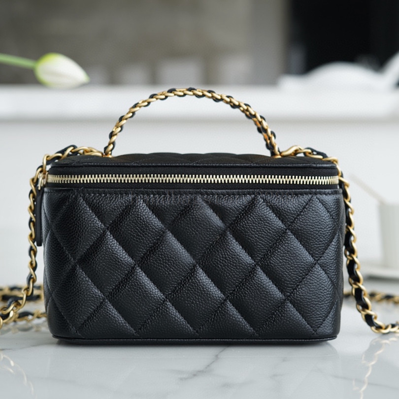 small Box Chains Bag Vanity Case Fashion Luxury Original Leather Handbags Designers Crossbody Totes Bags purse designer womens Black Diamond Lattice handbag
small Box Chains Bag Vanity Case Fashion Luxury Original Leather Handbags Designers Crossbody Totes Bags purse designer womens Black Diamond Lattice handbag