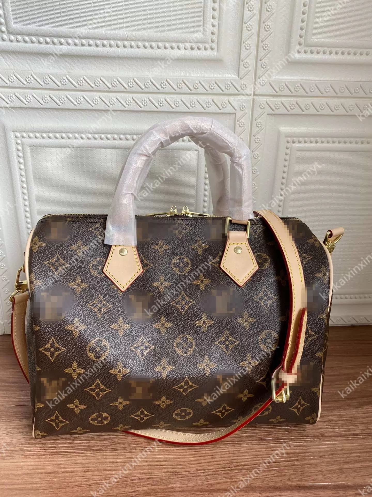 Women messenger bag Classic Luxurys Designers Fashion bag Shoulder Bags Lady Totes handbags Speedy With Key Lock Shoulder Strap
Women messenger bag Classic Luxurys Designers Fashion bag Shoulder Bags Lady Totes handbags Speedy With Key Lock Shoulder Strap