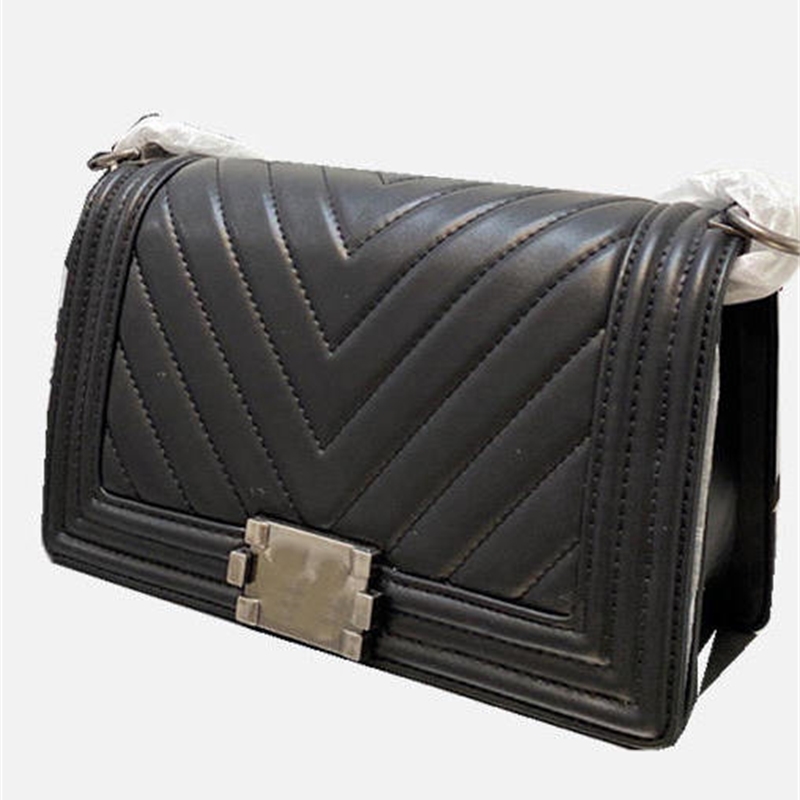 fashion Classic Women Bags Small Flap Genuine Leather Lambskin V-stitch Quilted Boy Interwoven Chain Crossbody Shoulder Designer handbag, Make up the difference
fashion Classic Women Bags Small Flap Genuine Leather Lambskin V-stitch Quilted Boy Interwoven Chain Crossbody Shoulder Designer handbag, Make up the difference