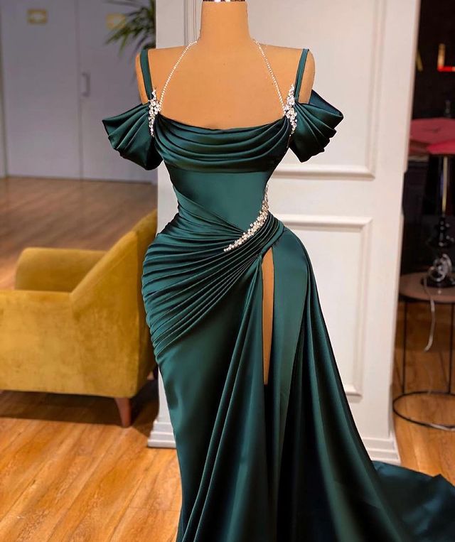Hunter Green Mermaid Prom Formal Dresses with Long Tail 2022 Sexy High Slit Beaded Stain Off Shoulder Evening Reception Party gowns