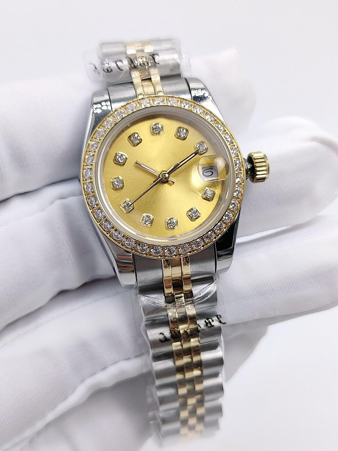 26mm Women's Watch Automatic Mechanical Diamond Iced Out Watches Stainless Steel Strap High Qualtiy Datejust Women Ladies Couples Styles Watch Woman Wristwatches, With waterproof
26mm Women's Watch Automatic Mechanical Diamond Iced Out Watches Stainless Steel Strap High Qualtiy Datejust Women Ladies Couples Styles Watch Woman Wristwatches, With waterproof