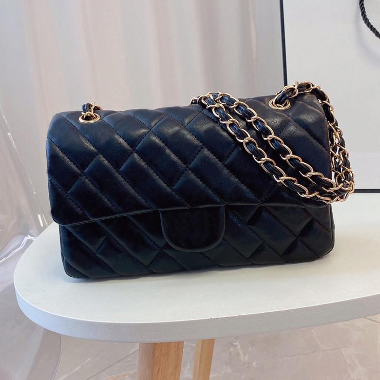 Designer Handbag Shoulder Chain Bag Clutch Flap Totes Bags Wallet Check Velour Thread Purse Double Letters Solid Hasp Waist Square Stripes Women Luxury Handbags, Red
Designer Handbag Shoulder Chain Bag Clutch Flap Totes Bags Wallet Check Velour Thread Purse Double Letters Solid Hasp Waist Square Stripes Women Luxury Handbags, Red