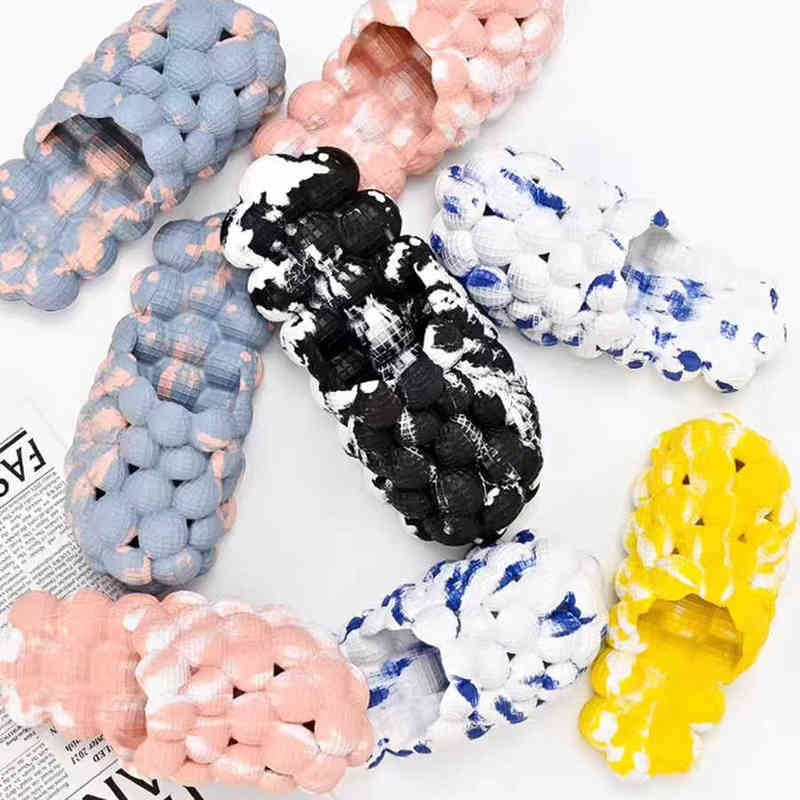 Slipper Unisex Summer Slides for Women Outdoor Open Toe Slippers Bubble Massage Litchi Sandals Brand Fashion Designer Men Clogs 0729, Beige no charms
Slipper Unisex Summer Slides for Women Outdoor Open Toe Slippers Bubble Massage Litchi Sandals Brand Fashion Designer Men Clogs 0729, Beige no charms
