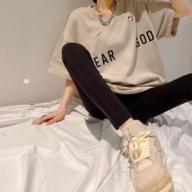 Designer Embroidery t Shirt Fog Essen Short-sleeved T-shirt Nk n Ba Joint Round Neck Top Summer Cotton Oversize Loose Men' and Women, Rice apricot color
Designer Embroidery t Shirt Fog Essen Short-sleeved T-shirt Nk n Ba Joint Round Neck Top Summer Cotton Oversize Loose Men' and Women, Rice apricot color