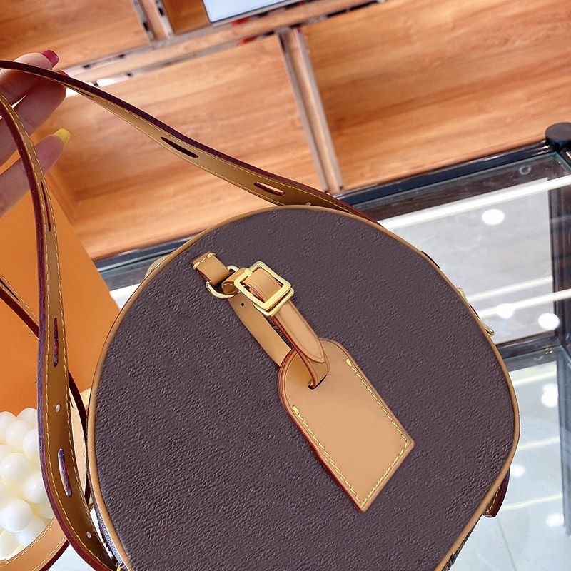 Designer Shoulder Bags Women Handbags Circular Wallets Fashion Crossbody Bag High Quality Leather Handbag Purse Wallet Adjustable Strap, Increase freight
Designer Shoulder Bags Women Handbags Circular Wallets Fashion Crossbody Bag High Quality Leather Handbag Purse Wallet Adjustable Strap, Increase freight