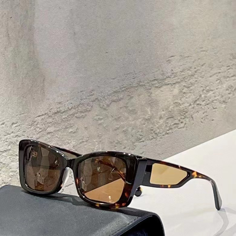 Sunglasses Womens Sunglasses For Women Men Sun Glasses Mens 5430 Fashion Style Protects Eyes UV400 Lens Top Quality With Case
Sunglasses Womens Sunglasses For Women Men Sun Glasses Mens 5430 Fashion Style Protects Eyes UV400 Lens Top Quality With Case
