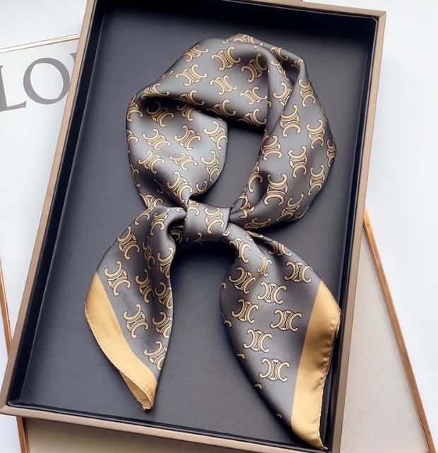 Designer 23style 70-70cm Presbyopia Letters Print Floral Silk Scarf Headband for Women Fashion Long Handle Bag Scarves Shoulder Tote Luggage
Designer 23style 70-70cm Presbyopia Letters Print Floral Silk Scarf Headband for Women Fashion Long Handle Bag Scarves Shoulder Tote Luggage