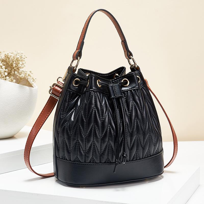 Evening Bags Women PU Leather Messenger Bag Drawstring Handbag Lady Small Mini Bucket Black Shoulder Coin Purse, Rhombus pink
Evening Bags Women PU Leather Messenger Bag Drawstring Handbag Lady Small Mini Bucket Black Shoulder Coin Purse, Rhombus pink