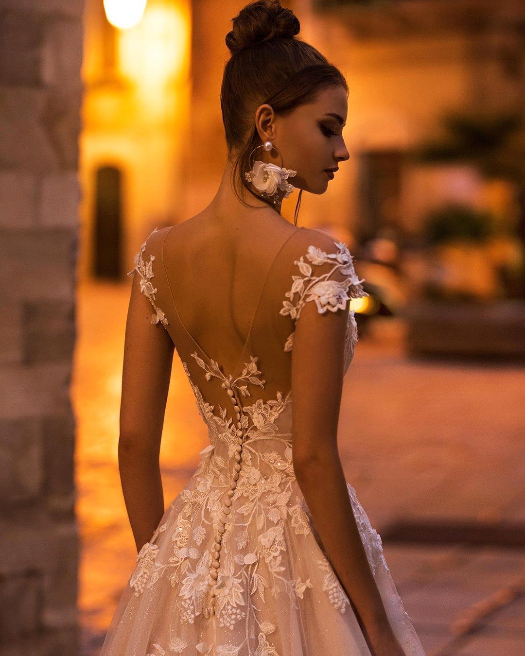 Sleeves Sheer Cap Lace A E Dresses Tulle Applique Low Back Sweep Train Wedding Bridal Gowns Vestidos De Novia With Buttons Bc11133 Pplique 6660306