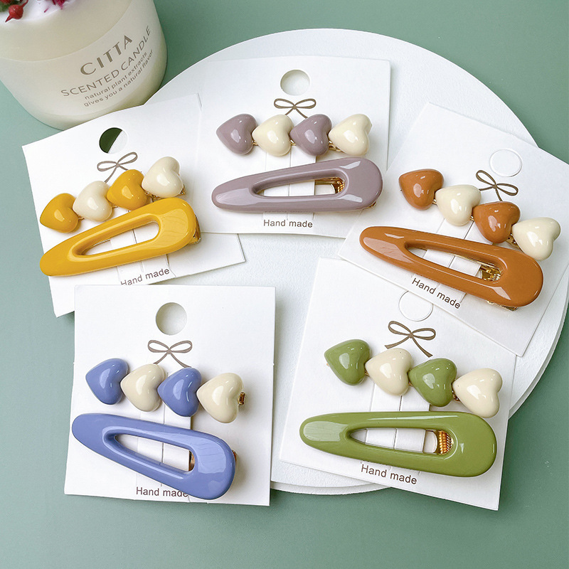 2 Pieces Candy Color Row Heart Duck Hair Barrettes Girls Women Alloy Bath Scrunchies Hair Clips European Multi Colors Headdress Ponytail Edge Hairpins Accessories
2 Pieces Candy Color Row Heart Duck Hair Barrettes Girls Women Alloy Bath Scrunchies Hair Clips European Multi Colors Headdress Ponytail Edge Hairpins Accessories