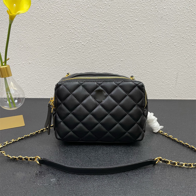 Designer bags Women bag Handbags Shoulder Bags Totes White calfskin classic diagonal stripes quilted chains flap large space cross body CC Lattice Patterns, Customize
Designer bags Women bag Handbags Shoulder Bags Totes White calfskin classic diagonal stripes quilted chains flap large space cross body CC Lattice Patterns, Customize