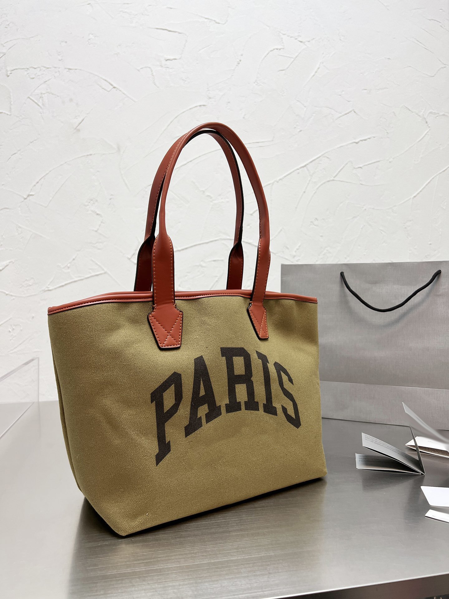 women's designers shoulder bag Luxury tote purse handbag message bags cluth top quality brand classic genuine leather Luggage Crossbody CITIES PARIS, White
women's designers shoulder bag Luxury tote purse handbag message bags cluth top quality brand classic genuine leather Luggage Crossbody CITIES PARIS, White