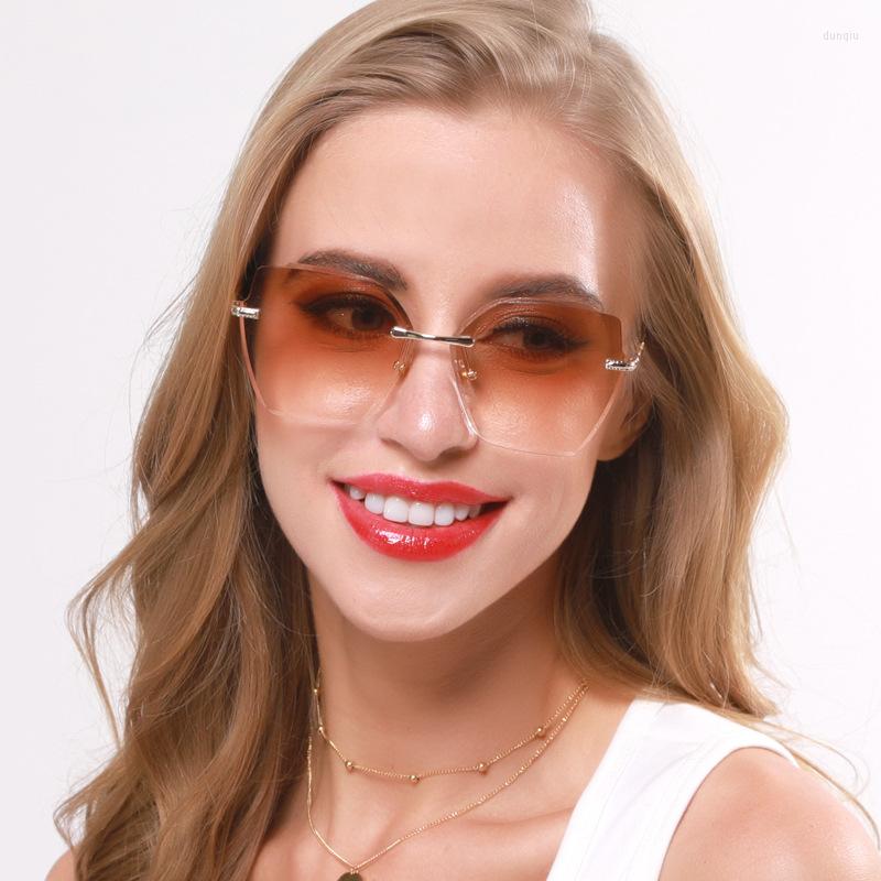 Sunglasses UV400 Oversized Women Ocean Lens Shades Sun Glasses Trimmed Eyewear Lady Rimless Sunglass UV400Sunglasses
Sunglasses UV400 Oversized Women Ocean Lens Shades Sun Glasses Trimmed Eyewear Lady Rimless Sunglass UV400Sunglasses