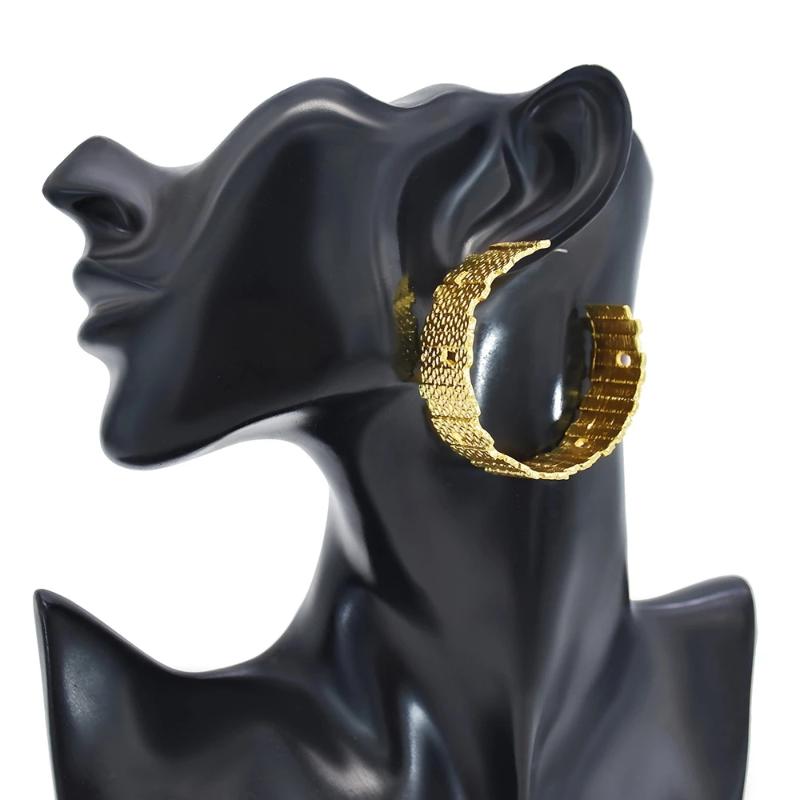 Hoop & Huggie 2 Styles Of European& American Style Exaggerated Face Thin Gold And Silver Open Geometric Earrings Fashion Simple Metal
Hoop & Huggie 2 Styles Of European& American Style Exaggerated Face Thin Gold And Silver Open Geometric Earrings Fashion Simple Metal