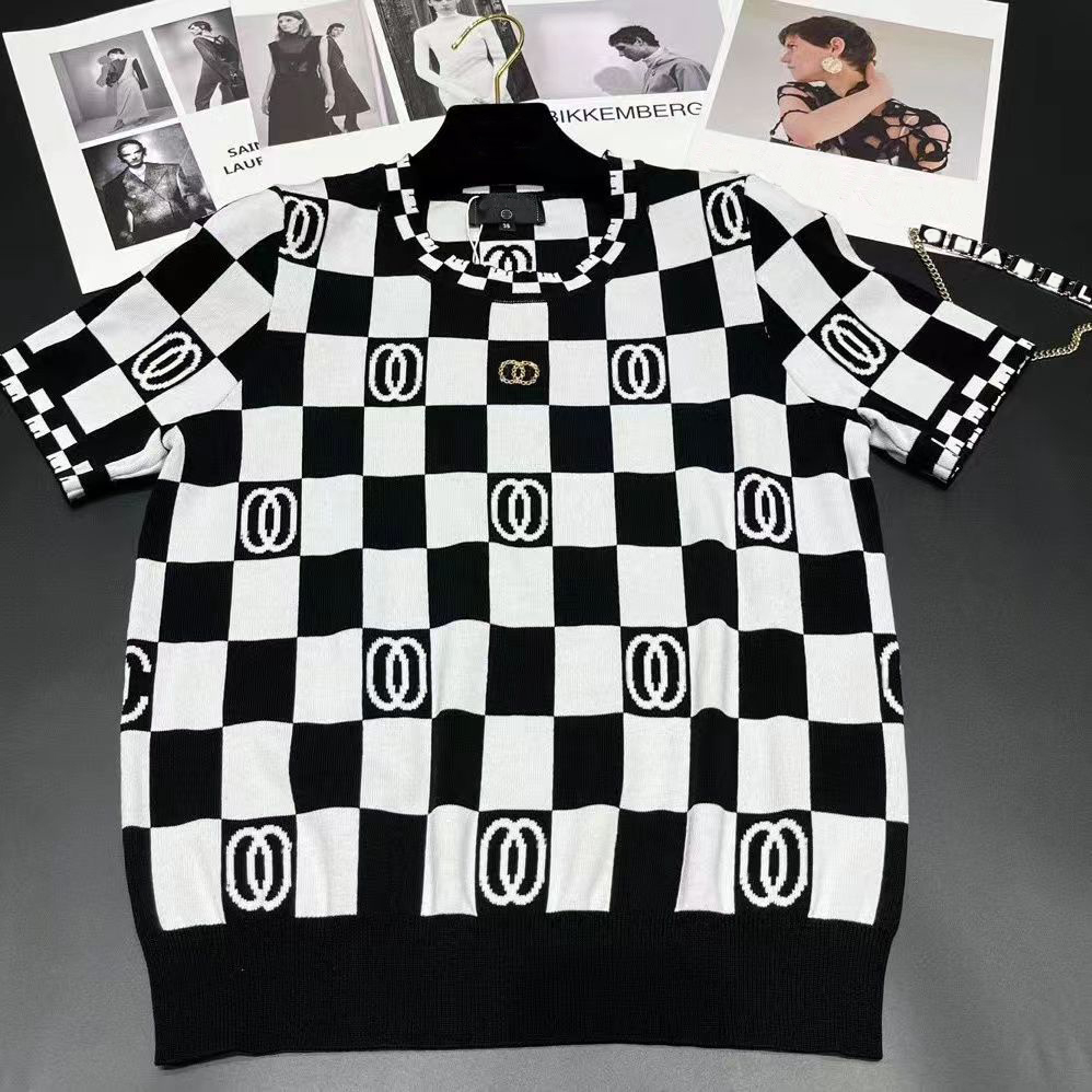 Designer woman' knited tees short sleeve letter printed high quality tops summer/autumn grid stripe fashion
Designer woman' knited tees short sleeve letter printed high quality tops summer/autumn grid stripe fashion