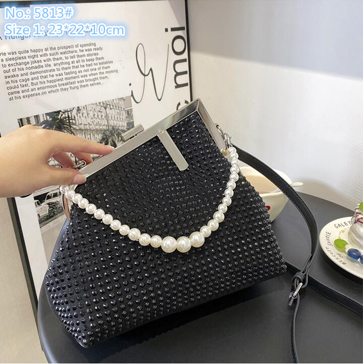 Wholesale factory ladies shoulder bags candy fashion handbags small fresh solid color leather pleated chain bag street personality diamond handbag 2 styles, Multi1-5813#
Wholesale factory ladies shoulder bags candy fashion handbags small fresh solid color leather pleated chain bag street personality diamond handbag 2 styles, Multi1-5813#