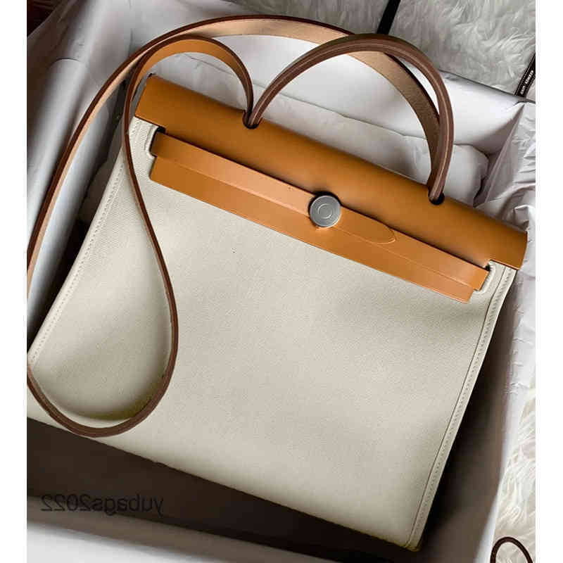 Luxury H Bags Designer herbag bags new canvas bag fashion shoulder diagonal portable high-capacity Bag splicing, Black with grey
Luxury H Bags Designer herbag bags new canvas bag fashion shoulder diagonal portable high-capacity Bag splicing, Black with grey