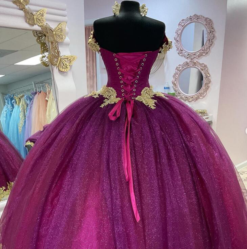 Sparkly Purple Dubai Quinceanera Dresses 2022 With Caped Off The Shoulder Gold Flowers Lace Prom Corset Ball Gown Sweet 15 Dress Vestido De 15 Anos Ro