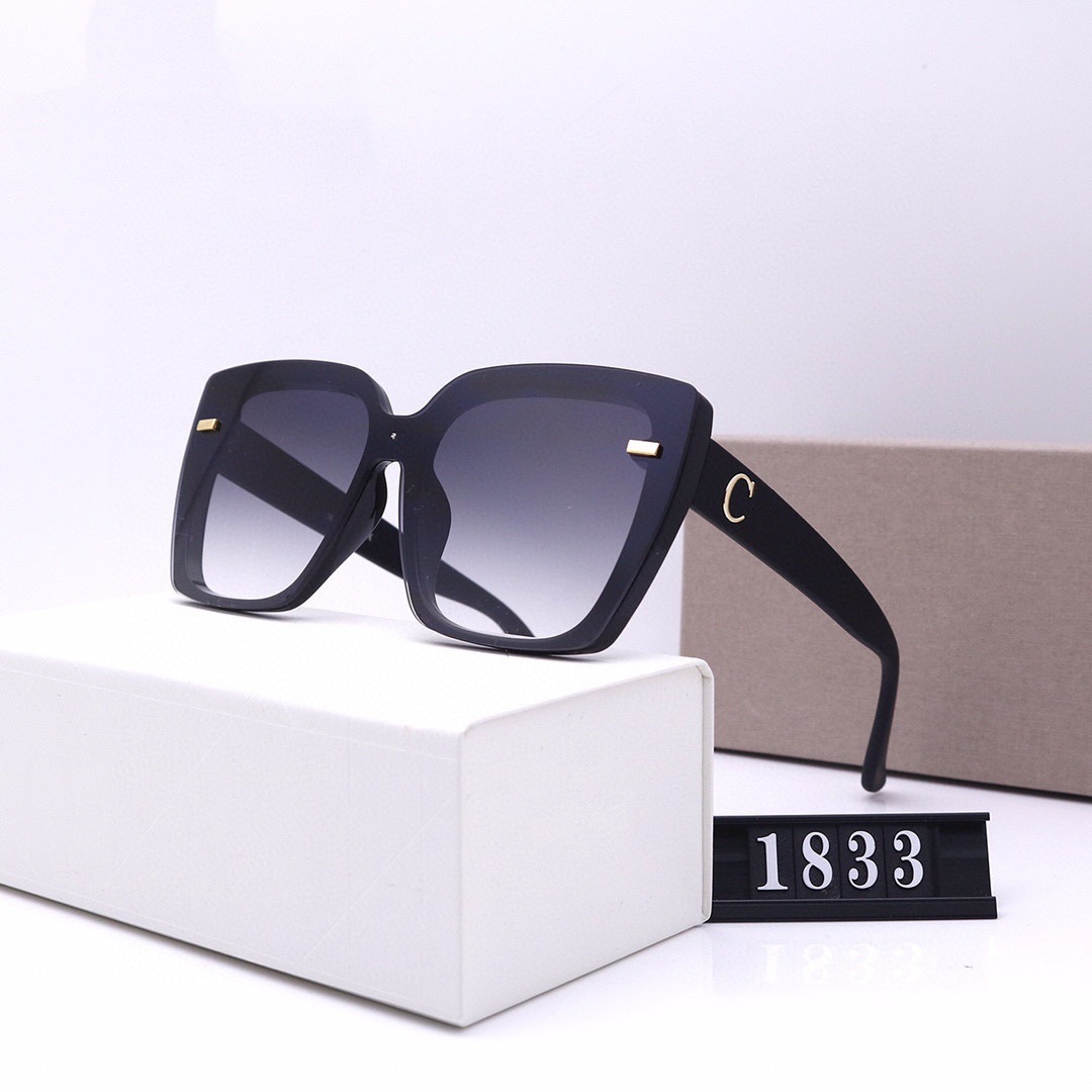 2022 Designers Sunglasses Luxury Sunglasses Stylish Fashion High Quality Polarized for Mens Womens Glass UV400 With box
2022 Designers Sunglasses Luxury Sunglasses Stylish Fashion High Quality Polarized for Mens Womens Glass UV400 With box