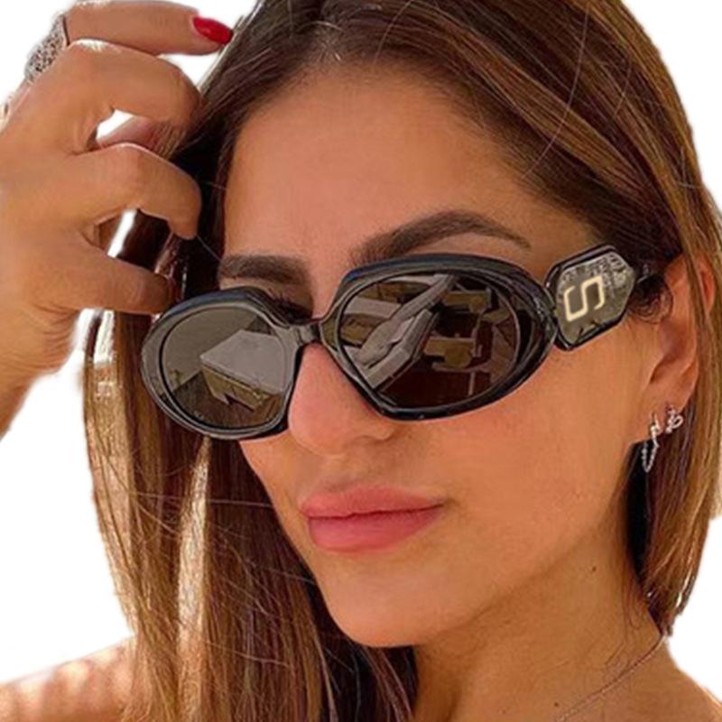 Sunglasses Retro Designer Women Metal Round Luxury Gafas De Sol Vintage Oval Sun Glasses For Men
Sunglasses Retro Designer Women Metal Round Luxury Gafas De Sol Vintage Oval Sun Glasses For Men