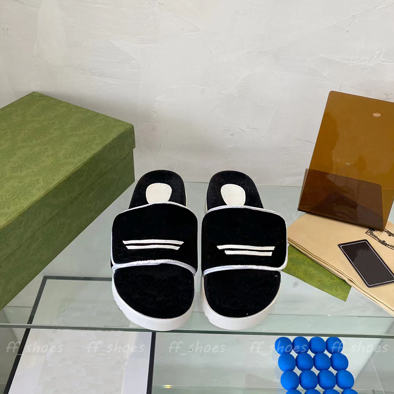 Designer Joint Slippers for Men and Women Fashion New Thick Sole Slipper Slides Comfortable Plush Slide Casual Summer High Quality, Make up difference
Designer Joint Slippers for Men and Women Fashion New Thick Sole Slipper Slides Comfortable Plush Slide Casual Summer High Quality, Make up difference