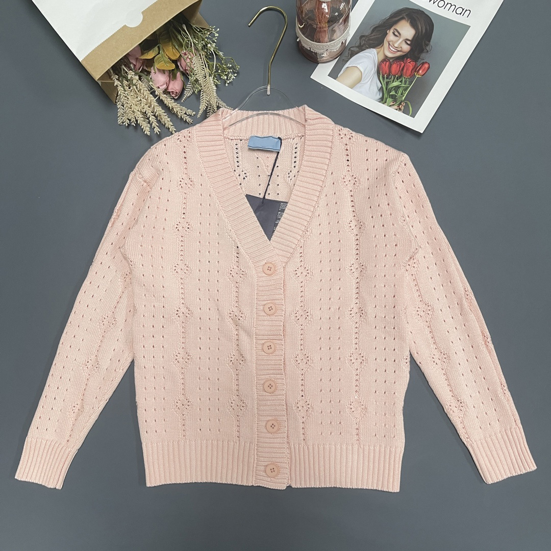 Women Casual Knits Designer Cardigan Sweaters Lady Fashion Letter Pattern Embroidery Tees Autumn Woman Knitted Sweater Long Sleeve Top, Multi
Women Casual Knits Designer Cardigan Sweaters Lady Fashion Letter Pattern Embroidery Tees Autumn Woman Knitted Sweater Long Sleeve Top, Multi