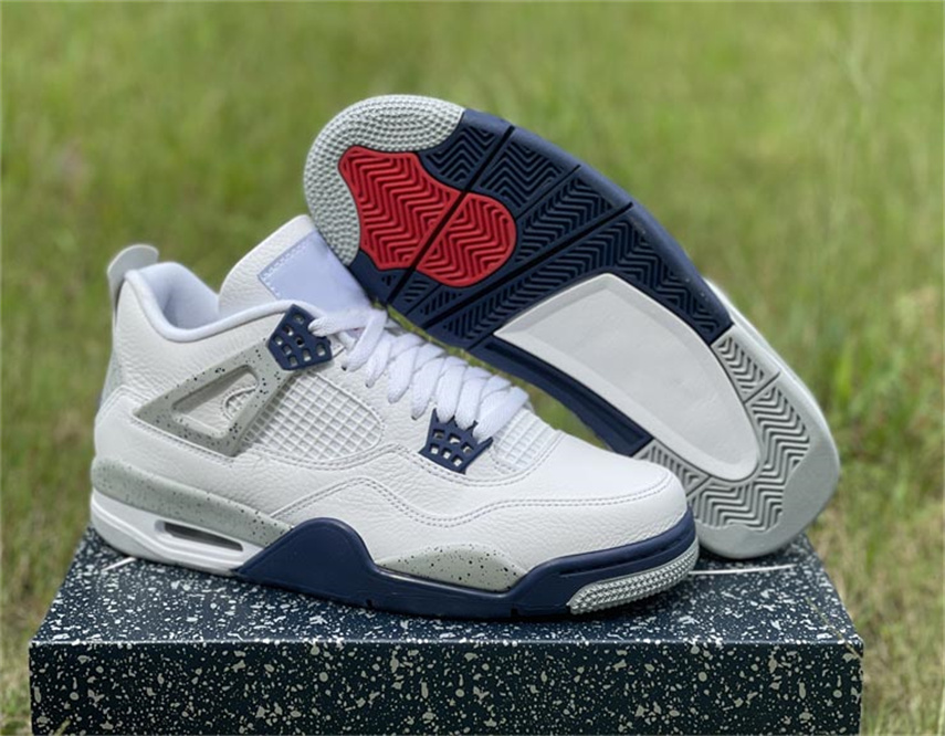 Release 4 Midnight Navy Outdoor Shoes 4S Blue White Light Smoke Grey Fire Red Men Women Sports Sneakers With Original
Release 4 Midnight Navy Outdoor Shoes 4S Blue White Light Smoke Grey Fire Red Men Women Sports Sneakers With Original