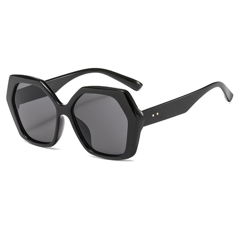 Sunglasses Oversized Square Women Design Fashion Rivets Steampunk Sun Glasses Female Elegant Eyewear UV400
Sunglasses Oversized Square Women Design Fashion Rivets Steampunk Sun Glasses Female Elegant Eyewear UV400