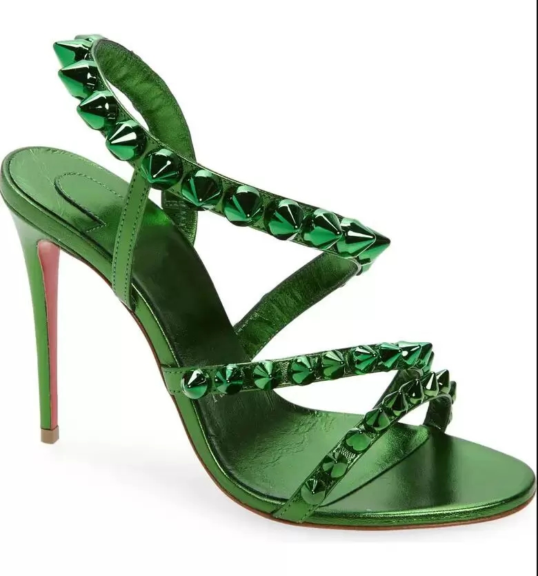 Luxury designers women Green sandal high heels red soles shoes Spikita spiked Pump studded heeled sexy lady wedding party dress Strap Studded Sandals
Luxury designers women Green sandal high heels red soles shoes Spikita spiked Pump studded heeled sexy lady wedding party dress Strap Studded Sandals