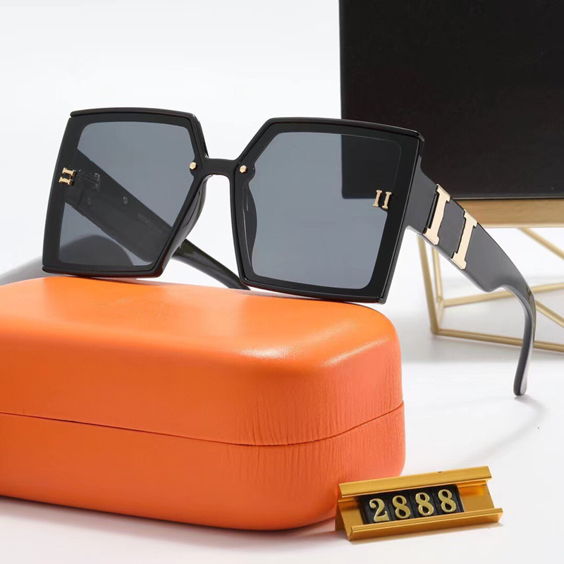 Summer high quality famous sunglasses oversized flat top ladies sun glasses chain women square frames fashion designer shades Sonnenbrillen with original box
Summer high quality famous sunglasses oversized flat top ladies sun glasses chain women square frames fashion designer shades Sonnenbrillen with original box