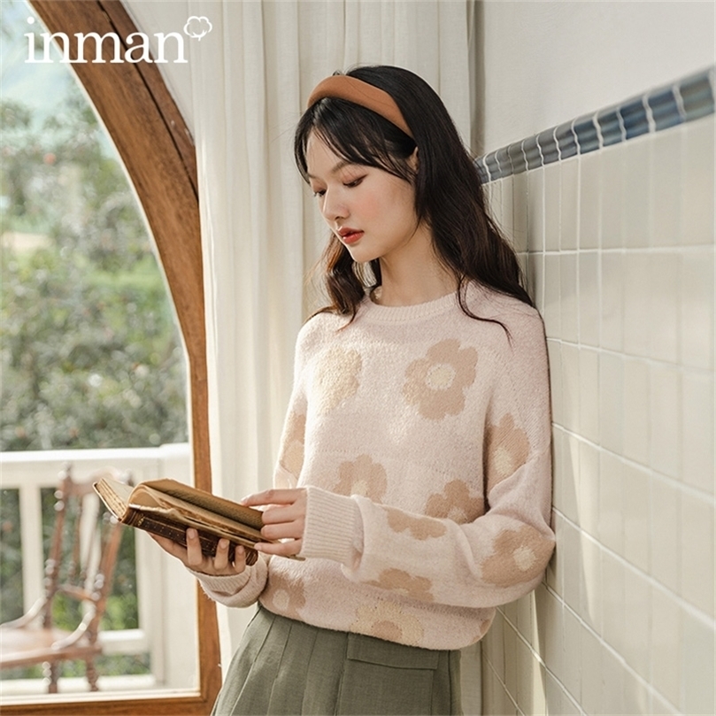 INMAN Autumn Arrival Sweet Flower Jacquard O-neck Pullover Loose Women Sweater 201225