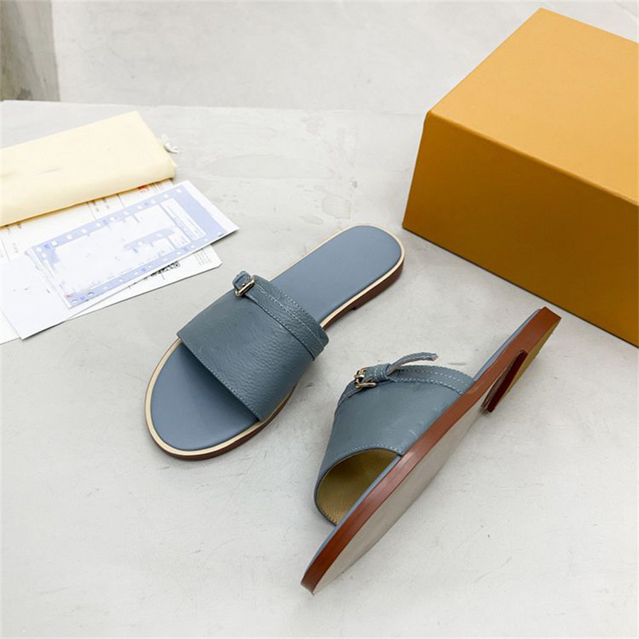 Fashion Beach Shoes Summer Fashion Travel Platform Slippers Louiseity Women Leather Letter Sandals Luxury Designers viutonity DFGHDF
Fashion Beach Shoes Summer Fashion Travel Platform Slippers Louiseity Women Leather Letter Sandals Luxury Designers viutonity DFGHDF
