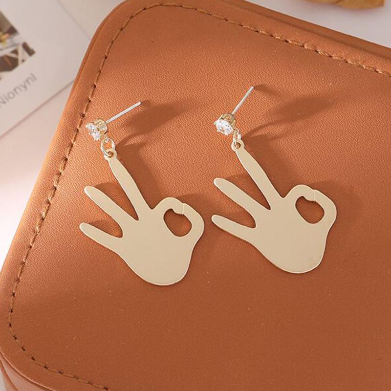 Clip-on & Screw Back Fashion Women Drop Earrings Sense Of Design OK Personality Rhinestones Flesh Color Cute And Quirky Style Gifts 2022Clip
Clip-on & Screw Back Fashion Women Drop Earrings Sense Of Design OK Personality Rhinestones Flesh Color Cute And Quirky Style Gifts 2022Clip