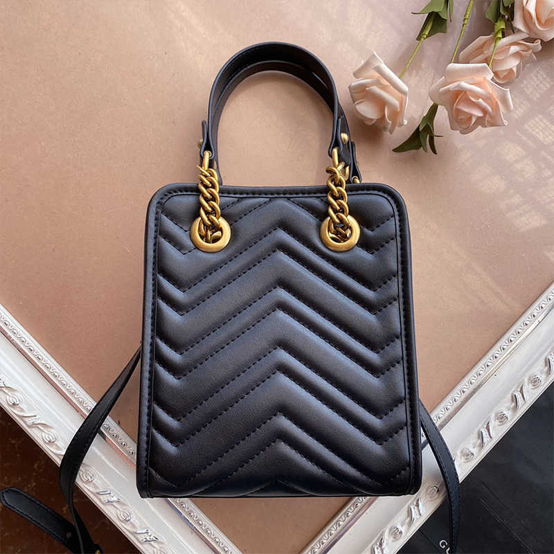 New High Quality Hardware Top Mini Bags Designer Leather Handbags Shoulder Messenger Bags Multifunctional Retro Quilted Women's Bags, Black 1
New High Quality Hardware Top Mini Bags Designer Leather Handbags Shoulder Messenger Bags Multifunctional Retro Quilted Women's Bags, Black 1