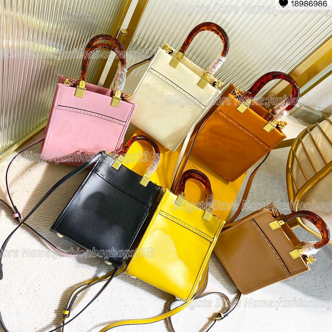 2022 Mini Sunshine Shopper Dark Brown Leather Mini-Bag Roma Plexiglass Handles Shoulder Bags Small Totes Bags Luxurys Designers Bags
2022 Mini Sunshine Shopper Dark Brown Leather Mini-Bag Roma Plexiglass Handles Shoulder Bags Small Totes Bags Luxurys Designers Bags