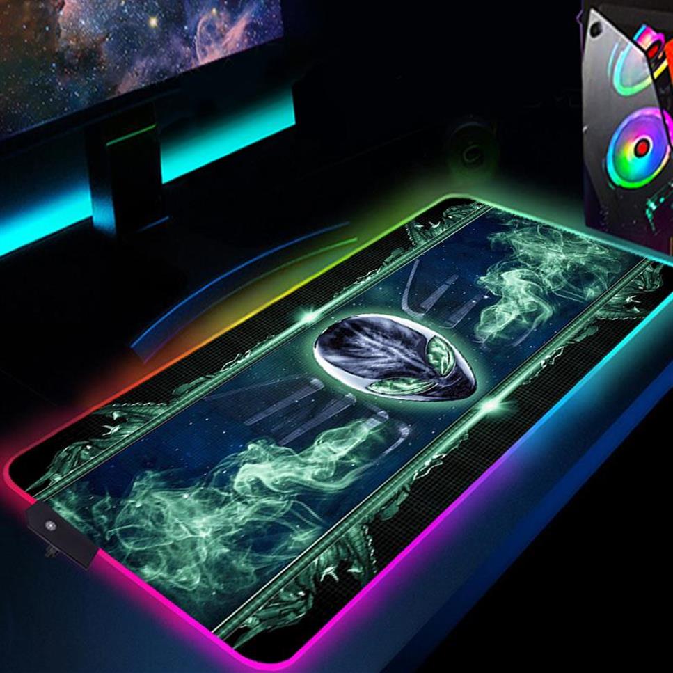 Mouse Pads Wrist Rests Mousepad RGB 900x400 LED Gamer Pad Alienware Rubber Extended Keyboard Mat Computer Accessories Gaming Cus