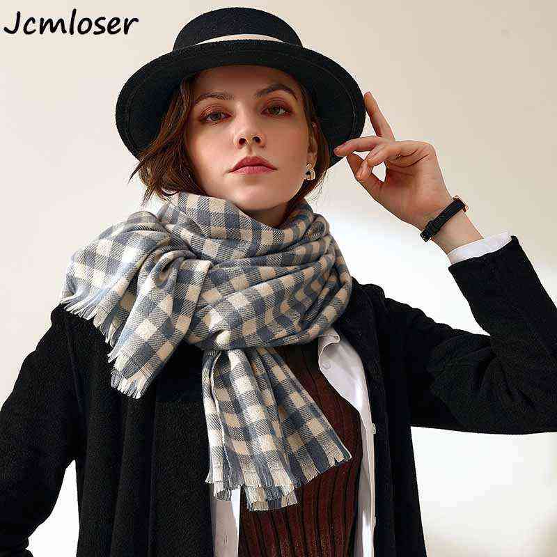 2021Fashion Women's scarf winter cashmere plaid Scarf women warm shawl wrap bandana pashmina Designer female foulard blanket T220727
2021Fashion Women's scarf winter cashmere plaid Scarf women warm shawl wrap bandana pashmina Designer female foulard blanket T220727