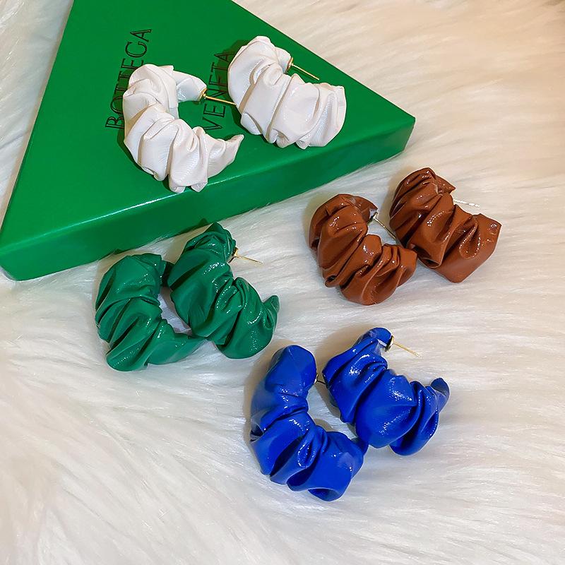 Dangle & Chandelier Leather Earrings Temperament Folds C-shaped Simple Personality Trendy Geometric Big For Women StyleDangle
Dangle & Chandelier Leather Earrings Temperament Folds C-shaped Simple Personality Trendy Geometric Big For Women StyleDangle
