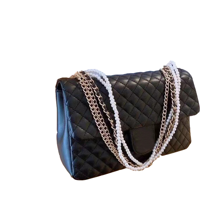 2022 fashion women's bag trend classic explosion high-end atmosphere top grade cover type single Shoulder Messenger Bags hand bag big brand fidelity luxury, Black
2022 fashion women's bag trend classic explosion high-end atmosphere top grade cover type single Shoulder Messenger Bags hand bag big brand fidelity luxury, Black