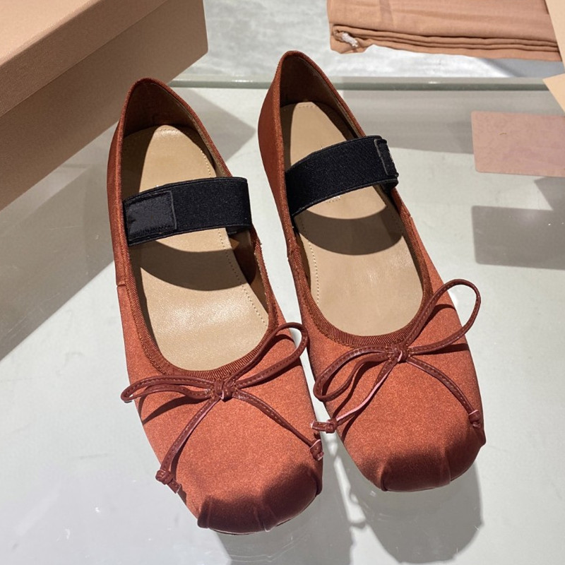 Luxury brands Women Mary Janes Shoes Silk Butterfly Knot Silk Square Toe Ballet Flats, Picture 1
Luxury brands Women Mary Janes Shoes Silk Butterfly Knot Silk Square Toe Ballet Flats, Picture 1