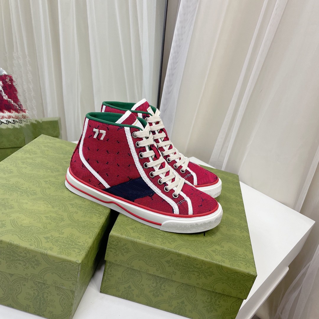 Tennis 1977 Sneakers Luxury Designer Couple Canvas Shoes Classic Letter Striped Print High-top Low-top Flat Embroidery Sports Shoe Size 35-45, 17
Tennis 1977 Sneakers Luxury Designer Couple Canvas Shoes Classic Letter Striped Print High-top Low-top Flat Embroidery Sports Shoe Size 35-45, 17