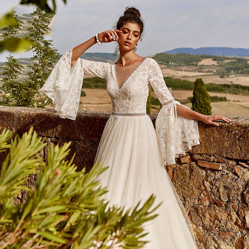 Boho Wedding Dress Beach country Bohemian V Neck Long Flare Sleeve Lace Bodice Tulle Sweep Train Backless Vestidos de novia 2022