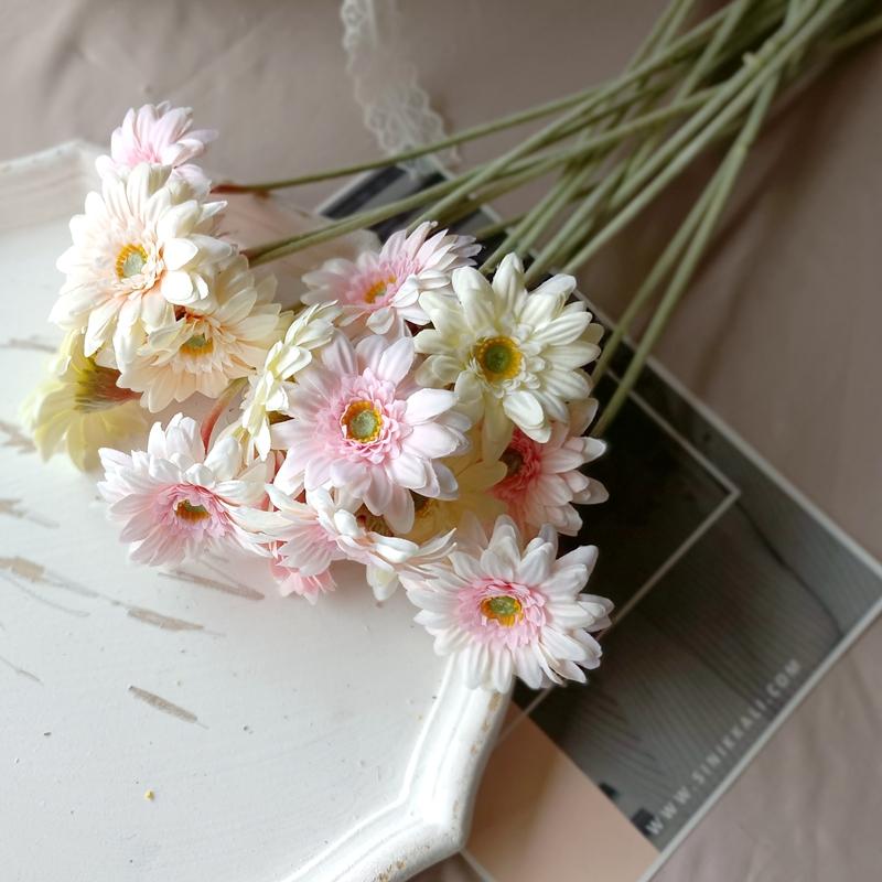 Decorative Flowers & Wreaths Simulation Flower Gerbera Arrangement By Sunflower Artist Artificial Dried For Decoration Plants Wedding Festiv, Beige
Decorative Flowers & Wreaths Simulation Flower Gerbera Arrangement By Sunflower Artist Artificial Dried For Decoration Plants Wedding Festiv, Beige