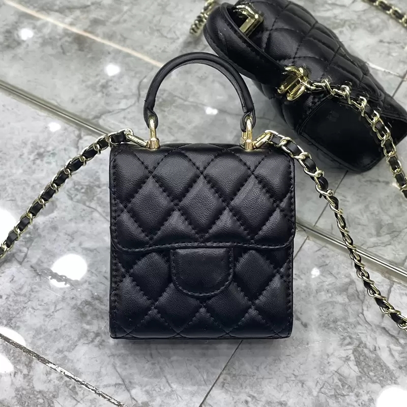 22P Womens Tiny Claasic Mini Flap Quilted With Mirror Chain Bags Lady Girls Vanity Top Handle Totes Crossbody Shoulder Cosmetic Case Designer Handbags 10*11*5CM AK, Extra freight
22P Womens Tiny Claasic Mini Flap Quilted With Mirror Chain Bags Lady Girls Vanity Top Handle Totes Crossbody Shoulder Cosmetic Case Designer Handbags 10*11*5CM AK, Extra freight