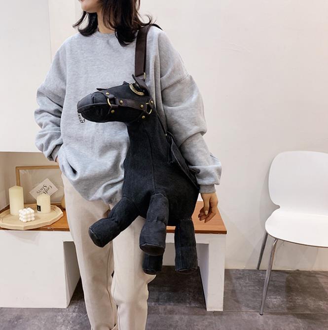 Creative Donkey Style Women's Bag Personality Messenger Shoulder Bag Autumn/Winter Canvas Retro Large Capacity Saddle Bags, Black
Creative Donkey Style Women's Bag Personality Messenger Shoulder Bag Autumn/Winter Canvas Retro Large Capacity Saddle Bags, Black