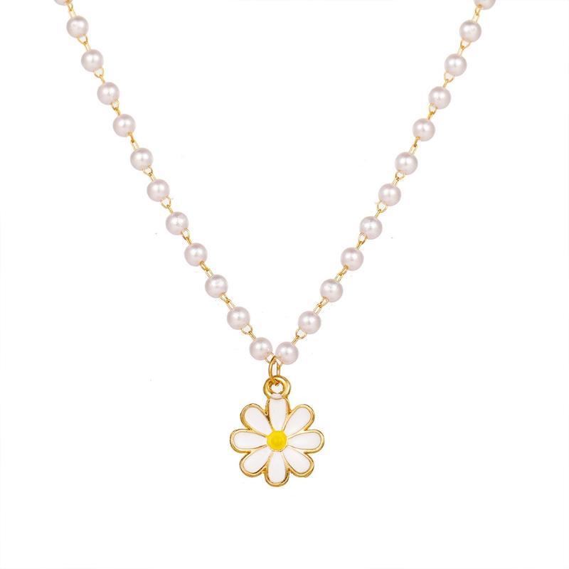 Chains Elegant Jewelry White Imitation Pearl Chain Oil Flower Pendant Necklace Women Fashion Choker NecklaceChains
Chains Elegant Jewelry White Imitation Pearl Chain Oil Flower Pendant Necklace Women Fashion Choker NecklaceChains