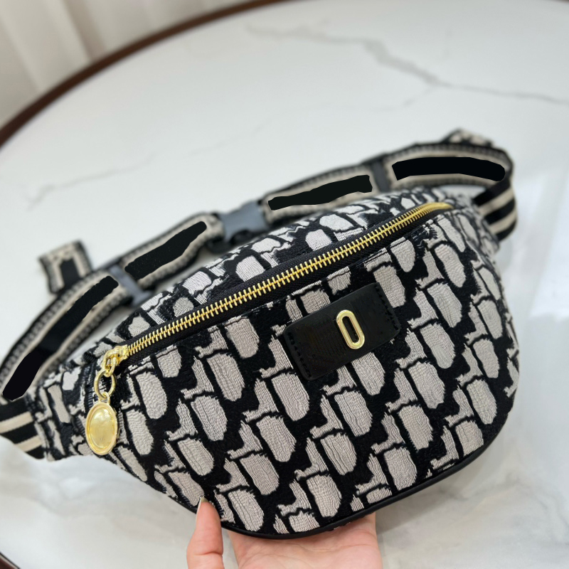 Designer High quality Bumbag waist bags cross body shoulder bag chest purse luxurys men Bumbags crossbody Fanny Pack women side body Nylon wallet versatile good nice, Black
Designer High quality Bumbag waist bags cross body shoulder bag chest purse luxurys men Bumbags crossbody Fanny Pack women side body Nylon wallet versatile good nice, Black