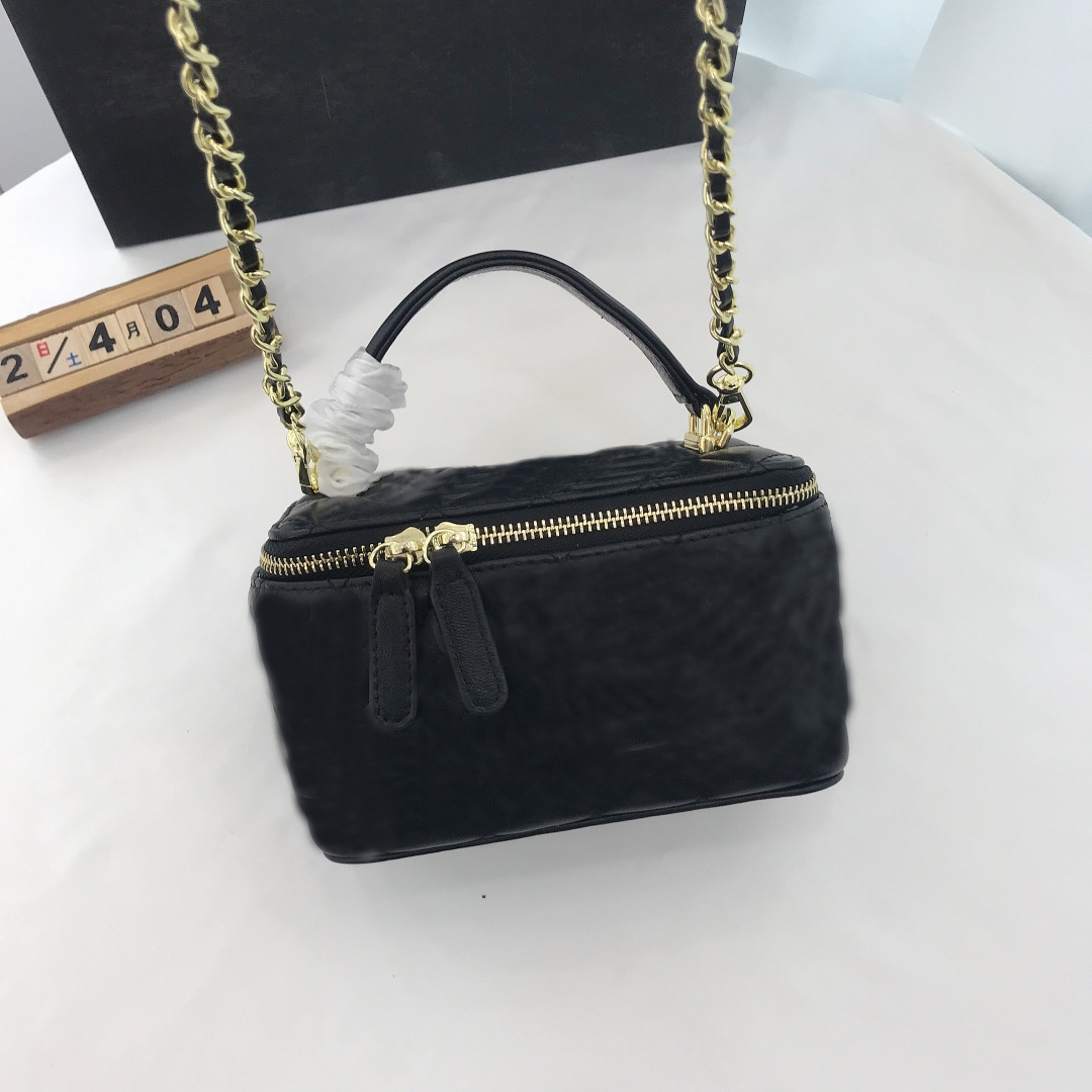 High Quality Classic Cosmetic bag Woman Fashion designers Clutch purses Monogrames Clemence long wallet Card Holder Purse With Dust Bags 1918, Pink
High Quality Classic Cosmetic bag Woman Fashion designers Clutch purses Monogrames Clemence long wallet Card Holder Purse With Dust Bags 1918, Pink
