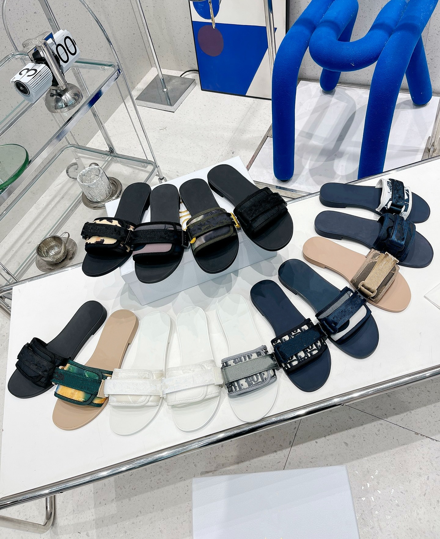 Designer Women Sandals Summer Luxury Flat Slippers Fashion Beach Woman Big Head Letters SlipperWith box, As pictures
Designer Women Sandals Summer Luxury Flat Slippers Fashion Beach Woman Big Head Letters SlipperWith box, As pictures